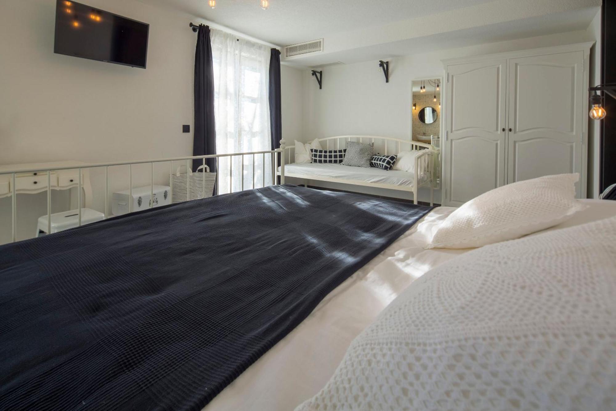 2m Villa *